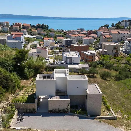 Praska With Private 28,5 Sqm Pool, 3 En-suite Bedrooms, Sauna, 1km To Villa Podstrana