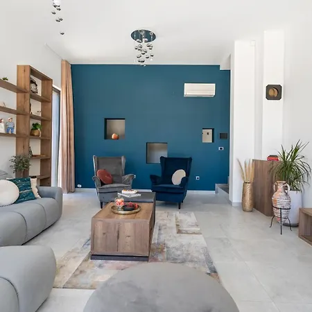 Praska With Private 28,5 Sqm Pool, 3 En-suite Bedrooms, Sauna, 1km To Podstrana