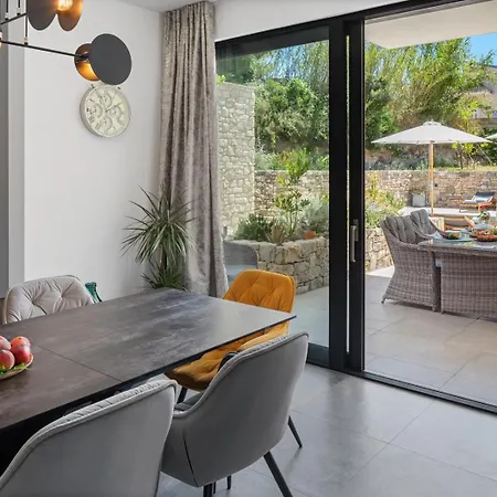 Villa New! Praska With Private 28,5 Sqm Pool, 3 En-suite Bedrooms, Sauna, 1km To *