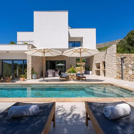 New! Praska With Private 28,5 Sqm Pool, 3 En-suite Bedrooms, Sauna, 1km To Villa Podstrana