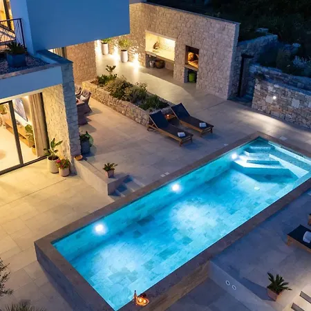 Villa Praska With Private 28,5 Sqm Pool, 3 En-suite Bedrooms, Sauna, 1km To *