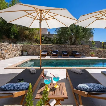 New! Praska With Private 28,5 Sqm Pool, 3 En-suite Bedrooms, Sauna, 1km To * Podstrana